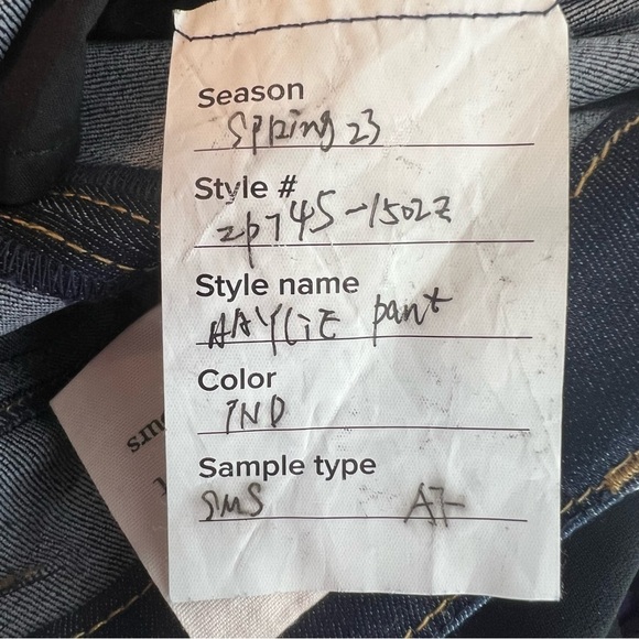 Cinq a Sept Haylie High Waisted Crystal Flare Leg Jeans size 4 - Picture 8 of 8